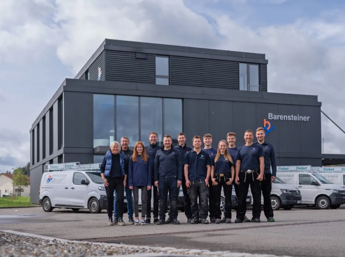 Handwerker Team Firmengebäude Bodensee